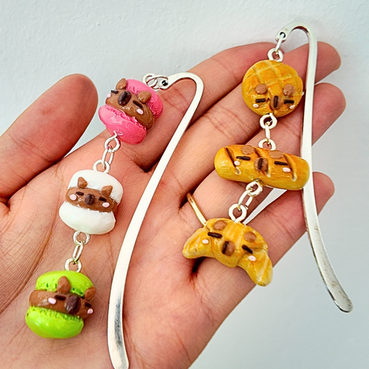 Capybara Bookmark | Handmade Polymer Clay Bookmark